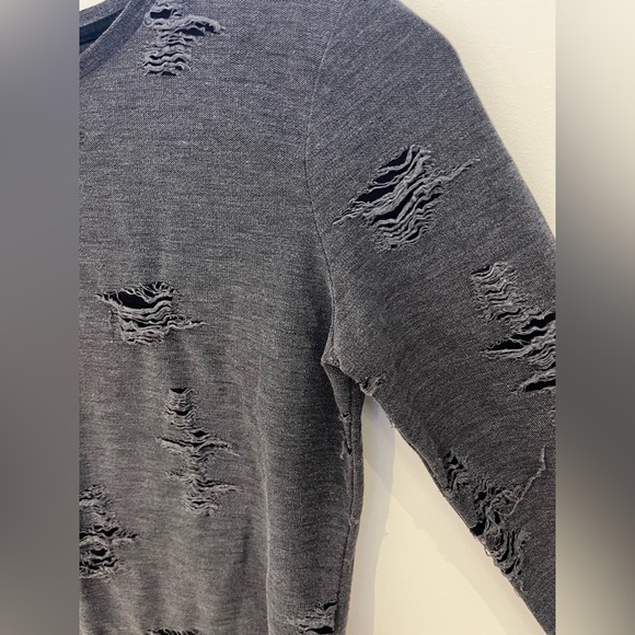 H&M Distressed Long Sleeve Shirt - Picture 4 of 14
